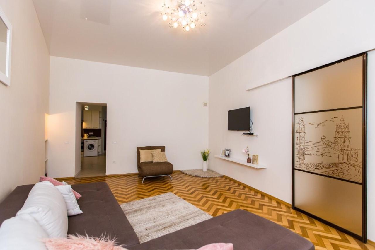 SoVA apartment str Gnatyuka 18 Lviv Exteriör bild