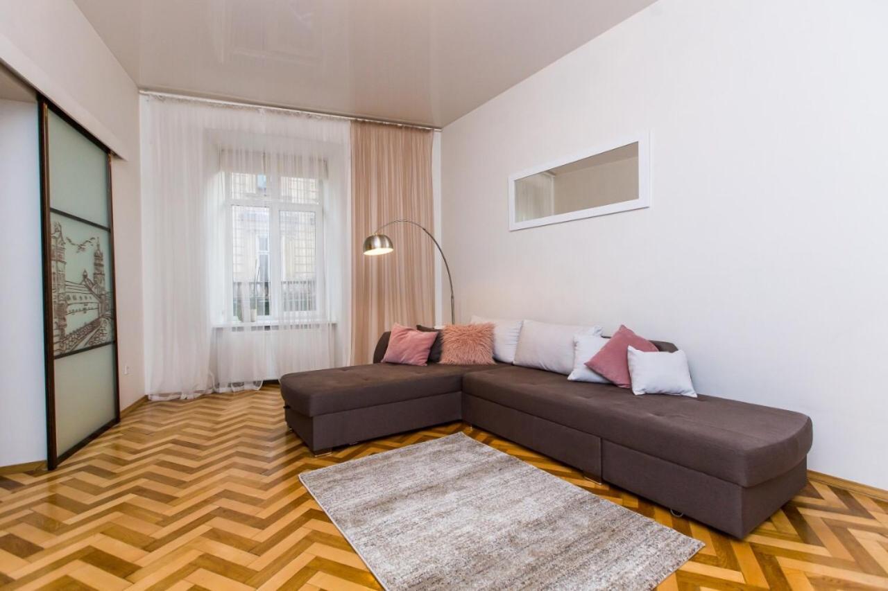 SoVA apartment str Gnatyuka 18 Lviv Exteriör bild