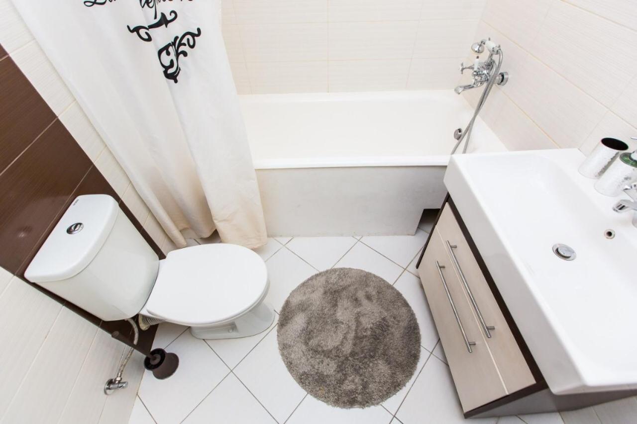 SoVA apartment str Gnatyuka 18 Lviv Exteriör bild